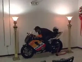 VIDEO!!! FAZA&nbsp;ANULUI: INMORMANTAT PE&nbsp;MOTOCICLETA!!!